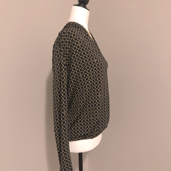 Micheal Kors Stylish Ladies long sleeve Top Size X-SM Excellent Condition - Picture 3 of 5